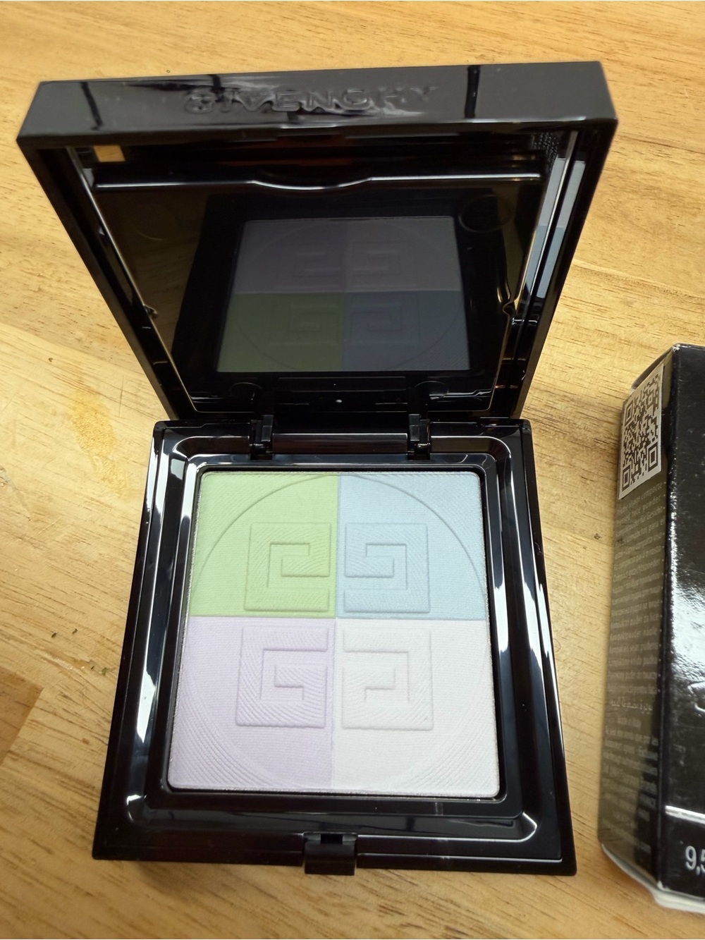 Givenchy Prisme Libre pressed powder TALC FORMULA!
